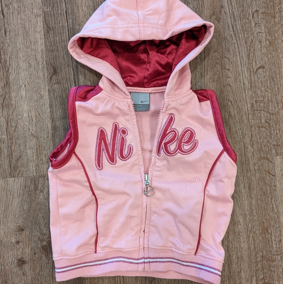 Nike Other - 💥 Nike baby girl zip up hoodie Vest